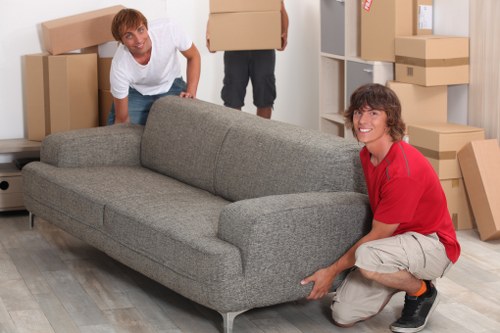 Tailored packing and unpacking service ensuring a secure move
